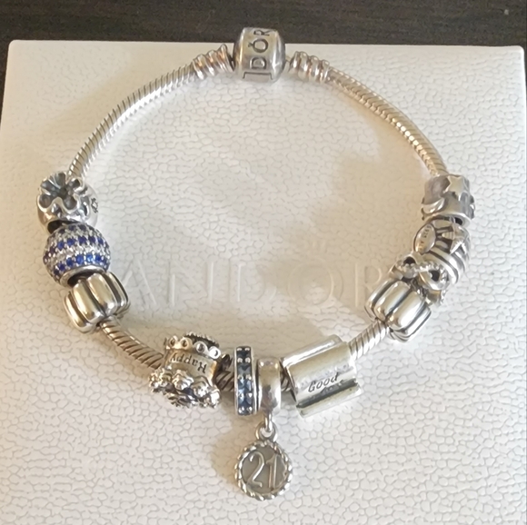 Pandora Jewelry - Pandora bracelet with 11 charms Bundle